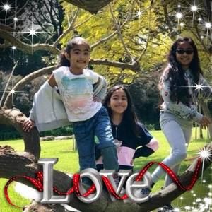 Meet your Posher, Gina